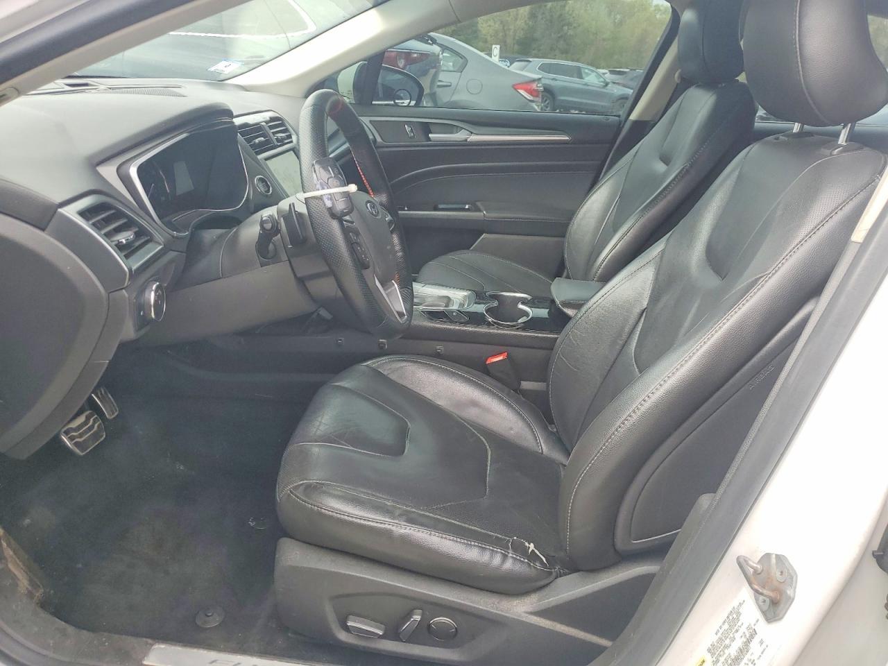 2016 Ford Fusion Titanium - Image 7