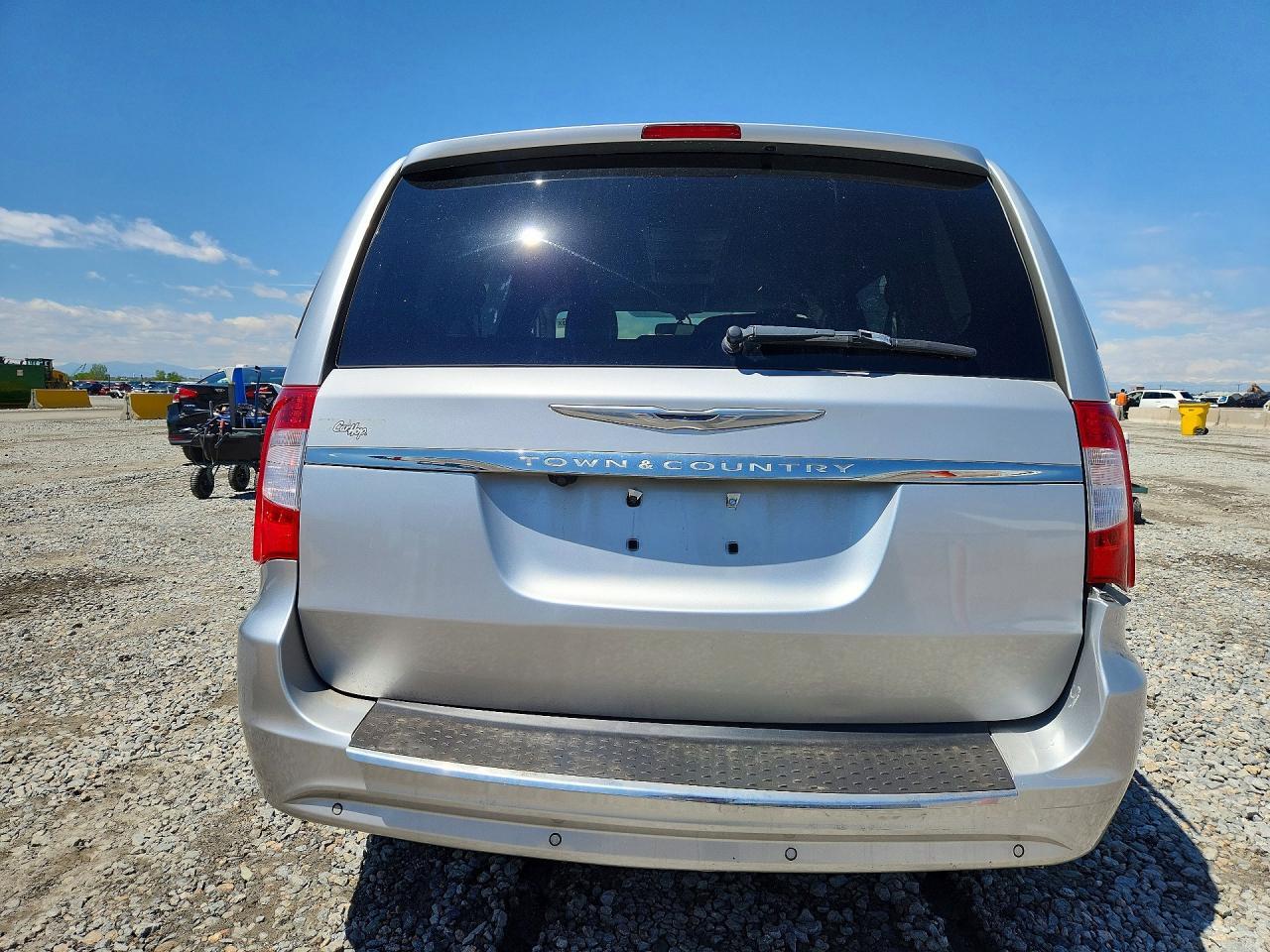 2011 Chrysler Town & Country Touring - Image 6