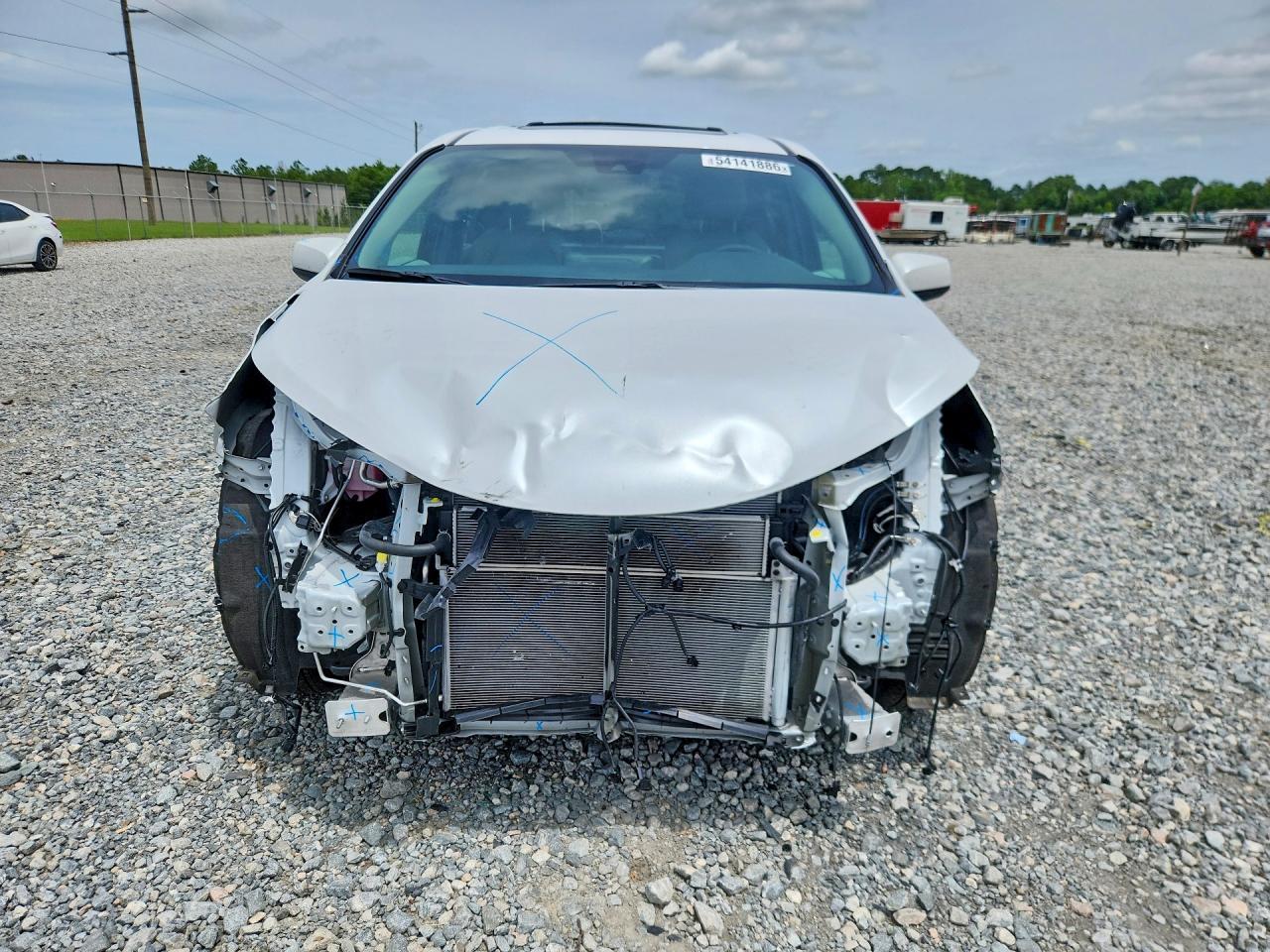 2025 Toyota Sienna Xle 8-Passenger - Фото 5