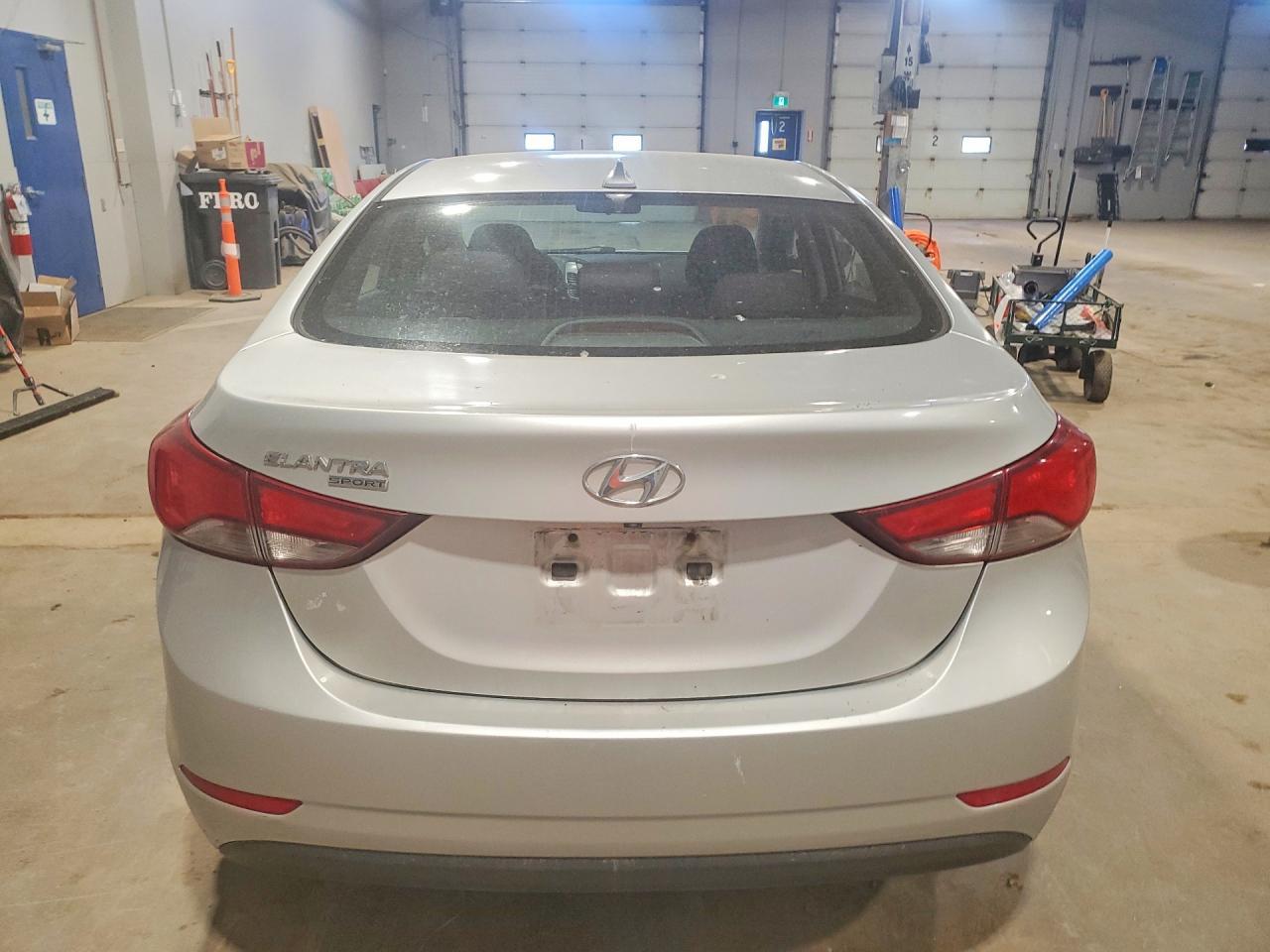 2016 Hyundai Elantra Se - Фото 6
