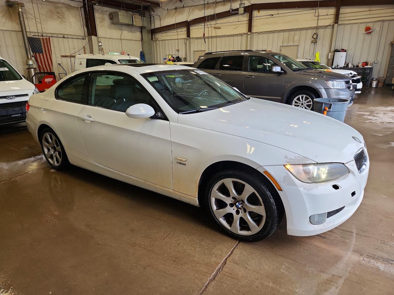2009 BMW 328 Xi - Image 4