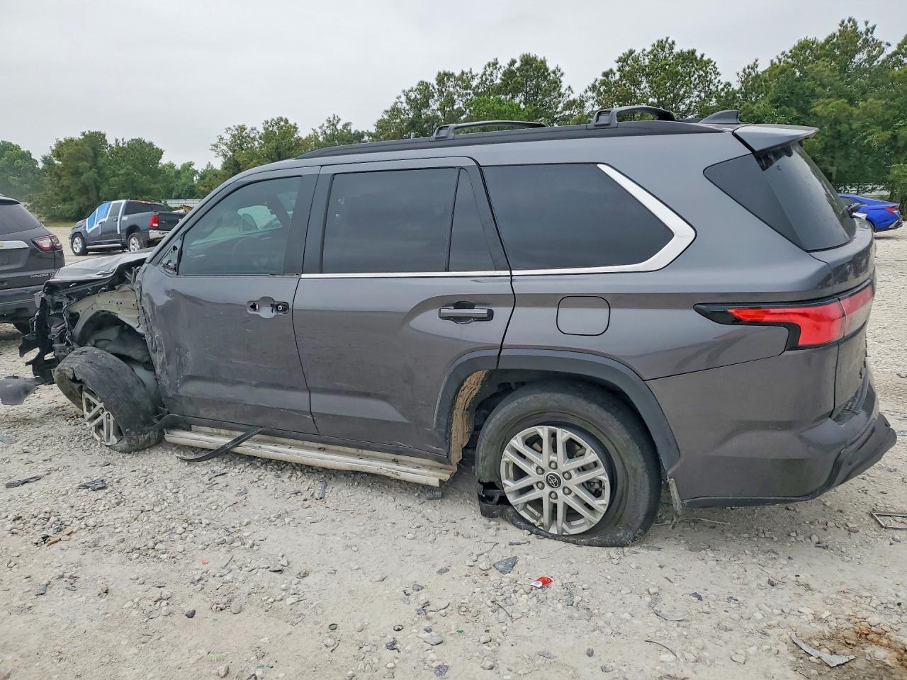 2024 Toyota Sequoia Sr5 - Image 2