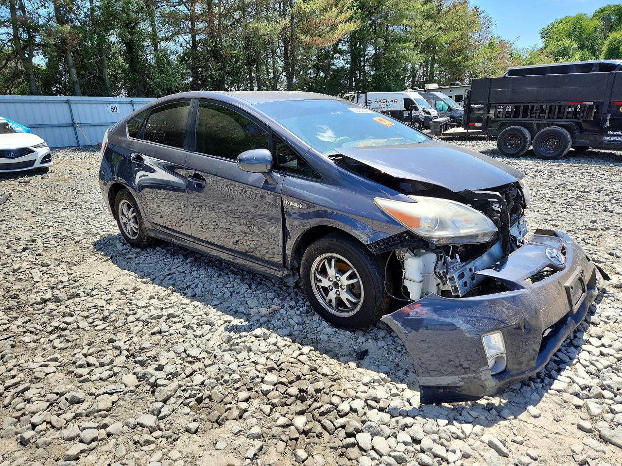 2011 Toyota Prius Two - Image 4