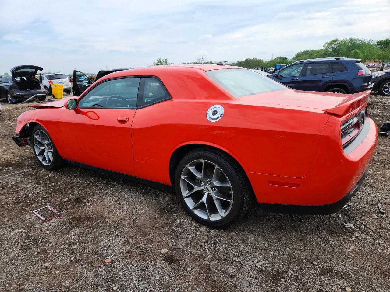 2022 Dodge Challenger Gt - Image 2