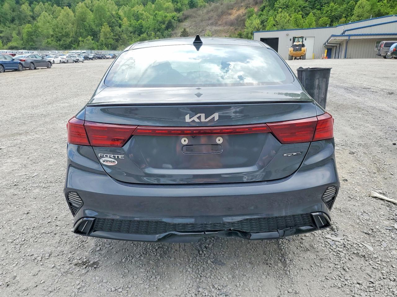 2024 Kia Forte Gt Line - Image 6
