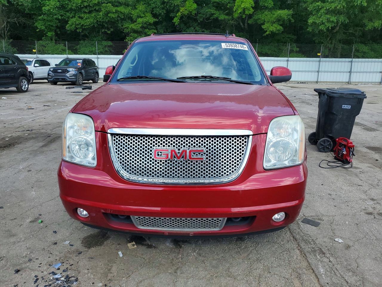 2013 GMC Yukon Denali - Image 5
