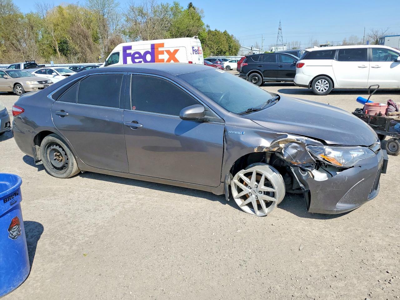 2017 Toyota Camry Hybrid Le - Фото 4