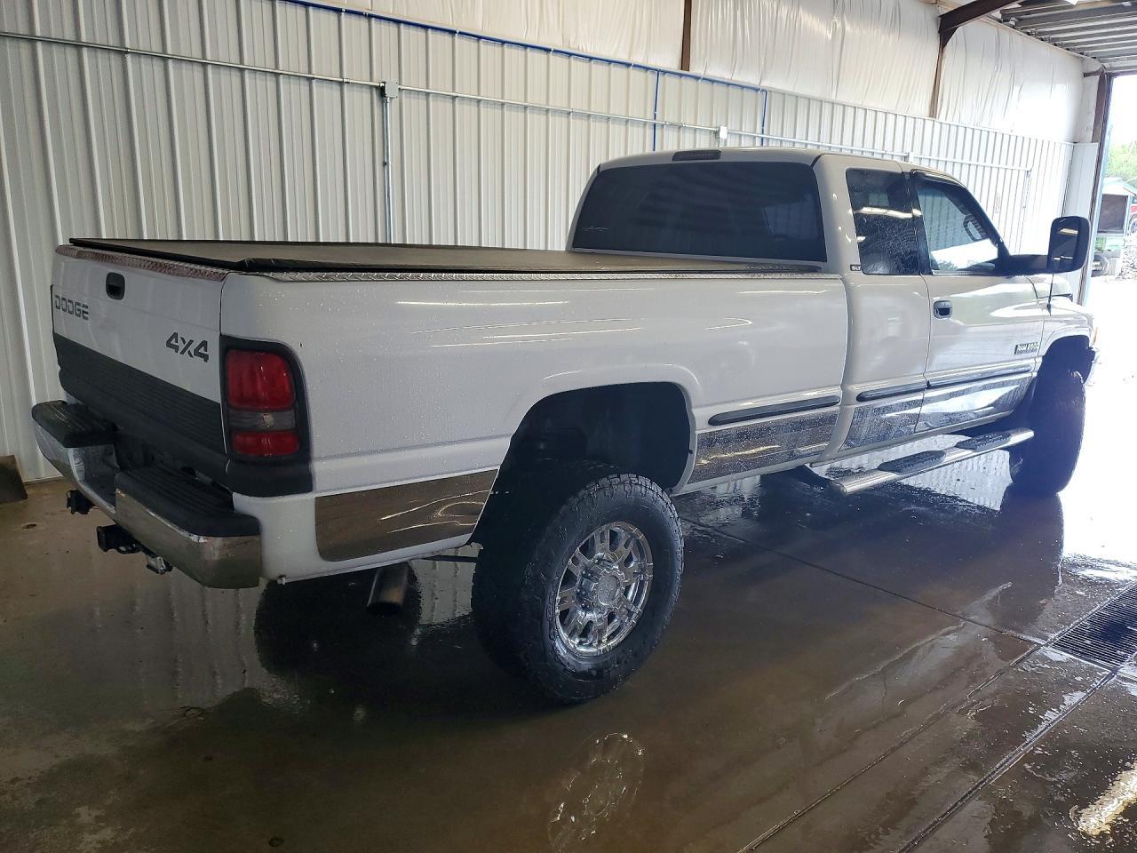 1998 Dodge Ram 2500 - Image 3