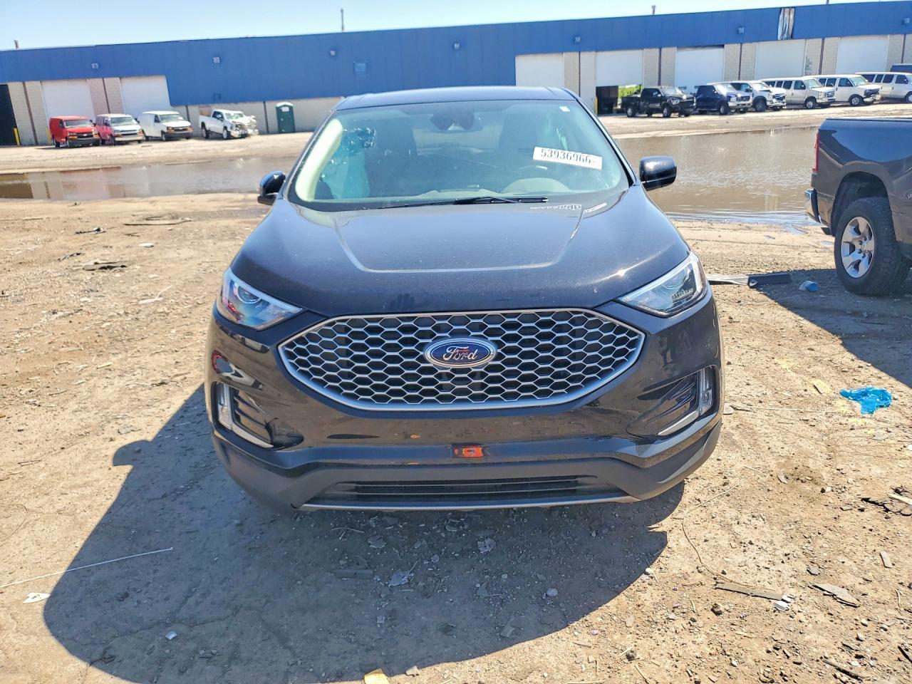 2024 Ford Edge Sel - Image 5
