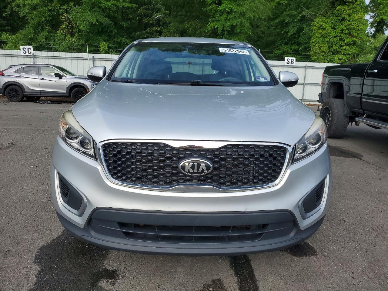 2017 Kia Sorento L - Image 5