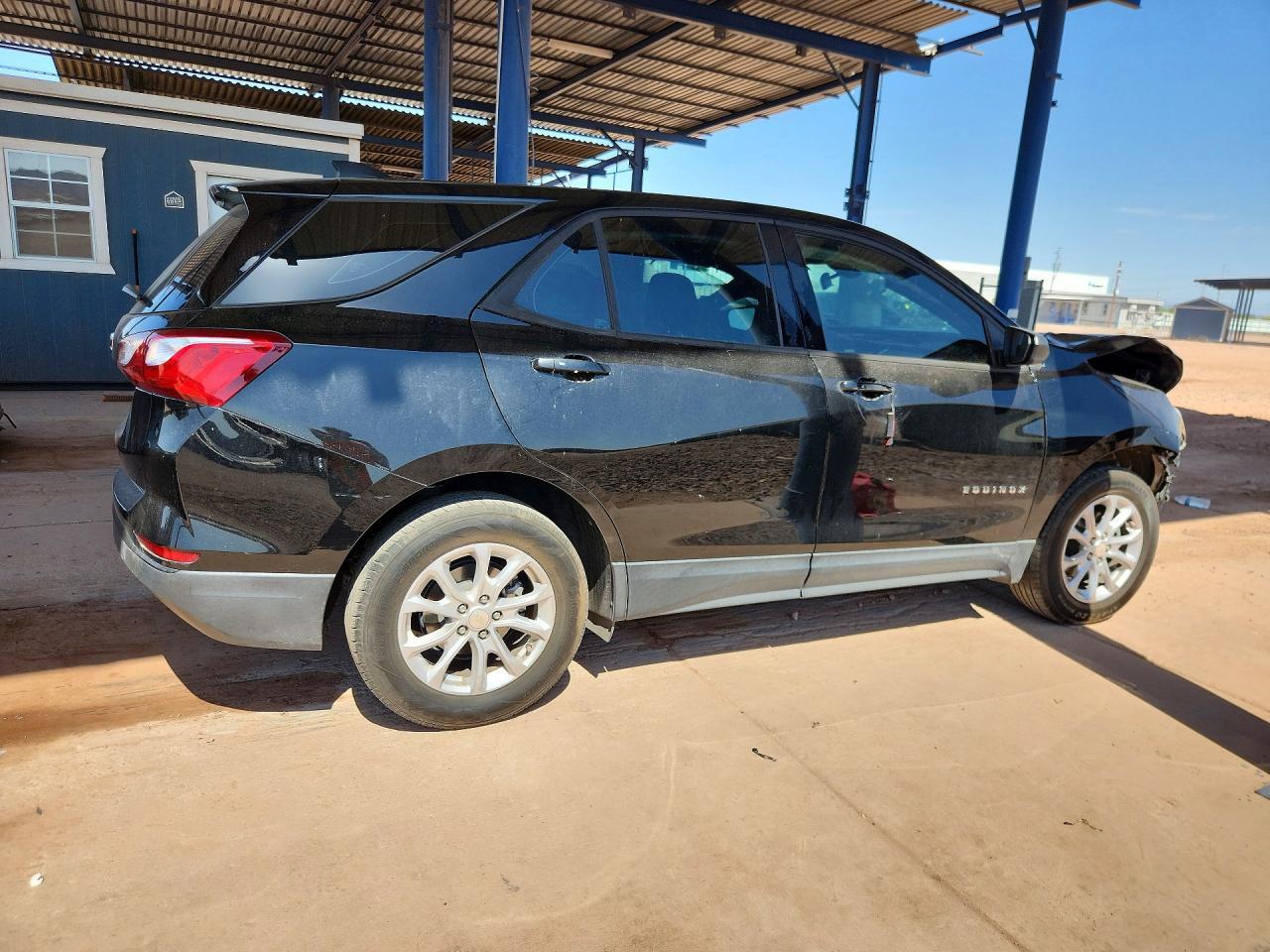 2019 Chevrolet Equinox Ls - Image 3