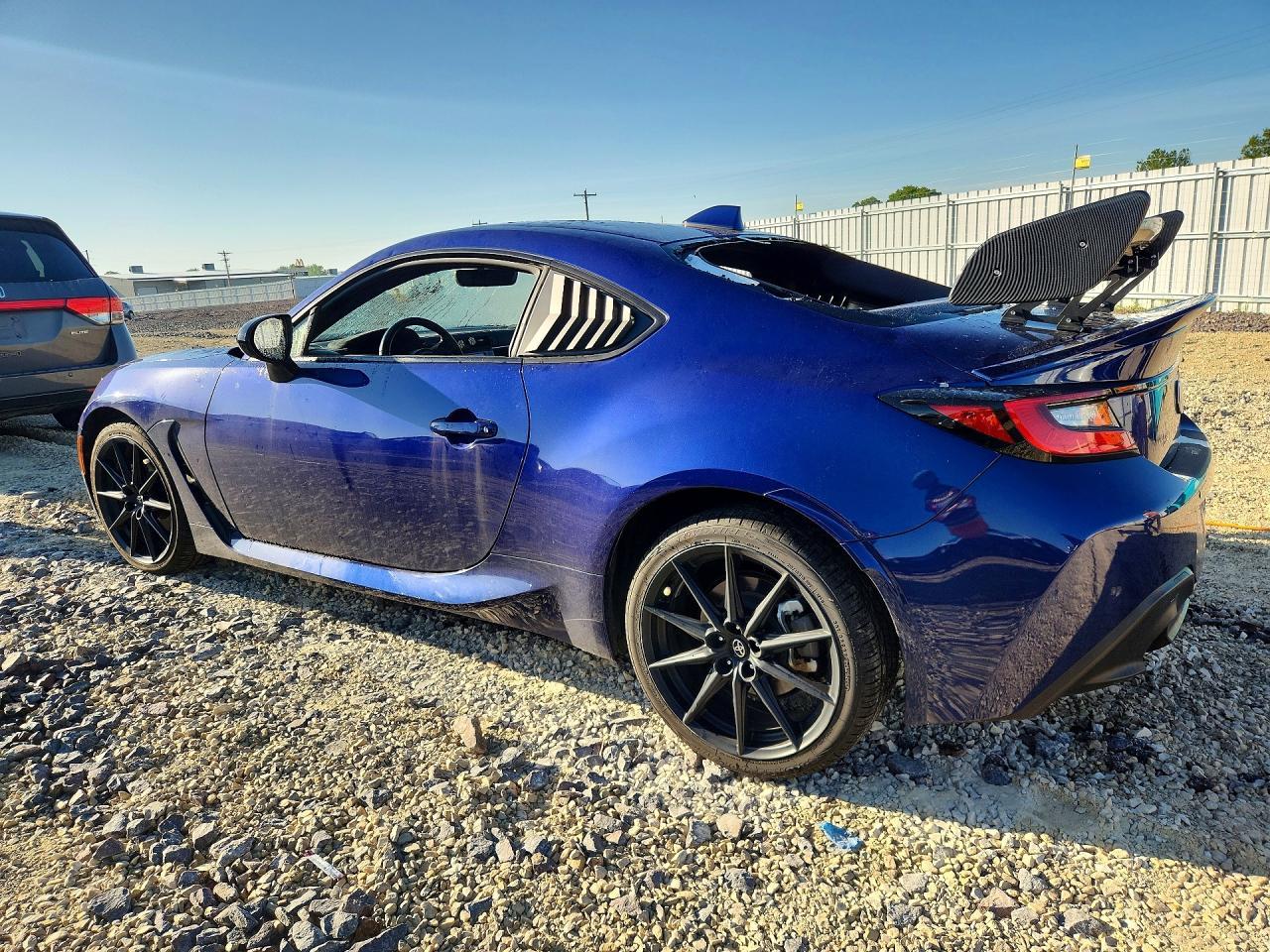 2023 Toyota Gr 86 Premium - Image 2