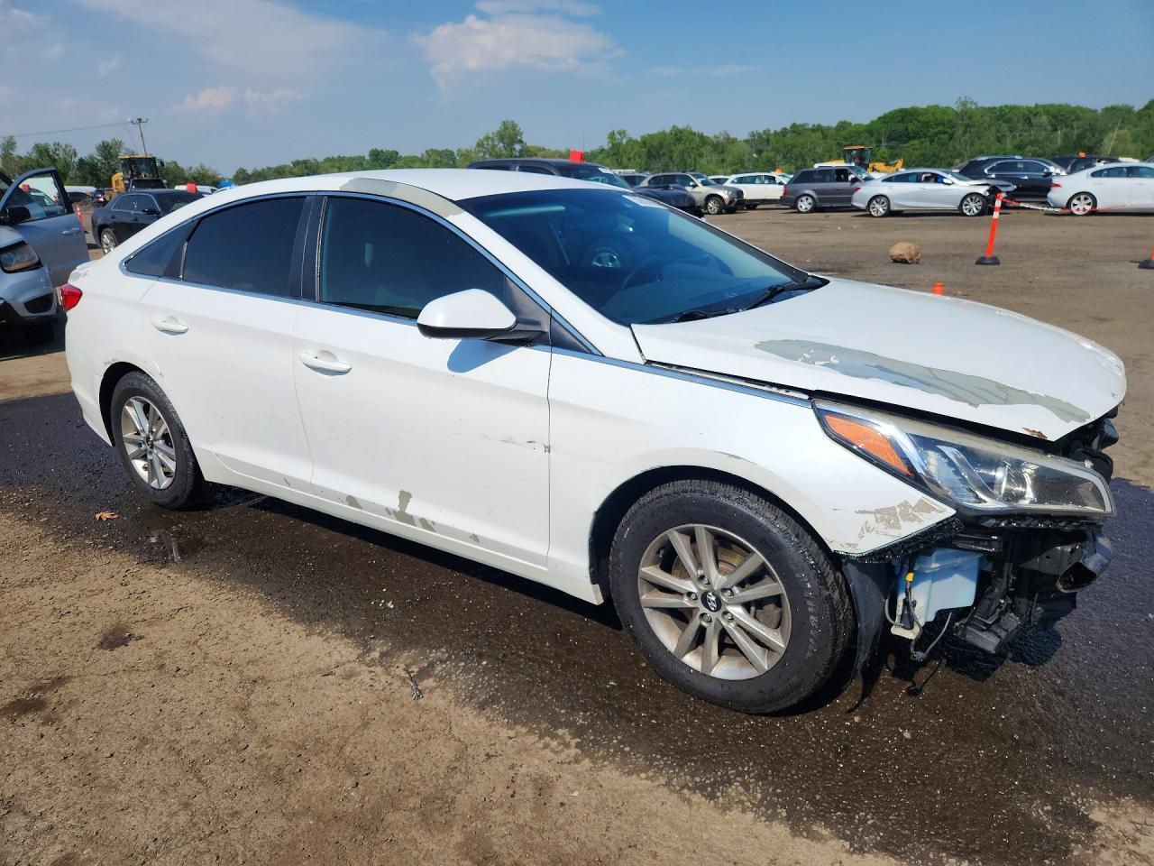 2017 Hyundai Sonata Se - Image 4