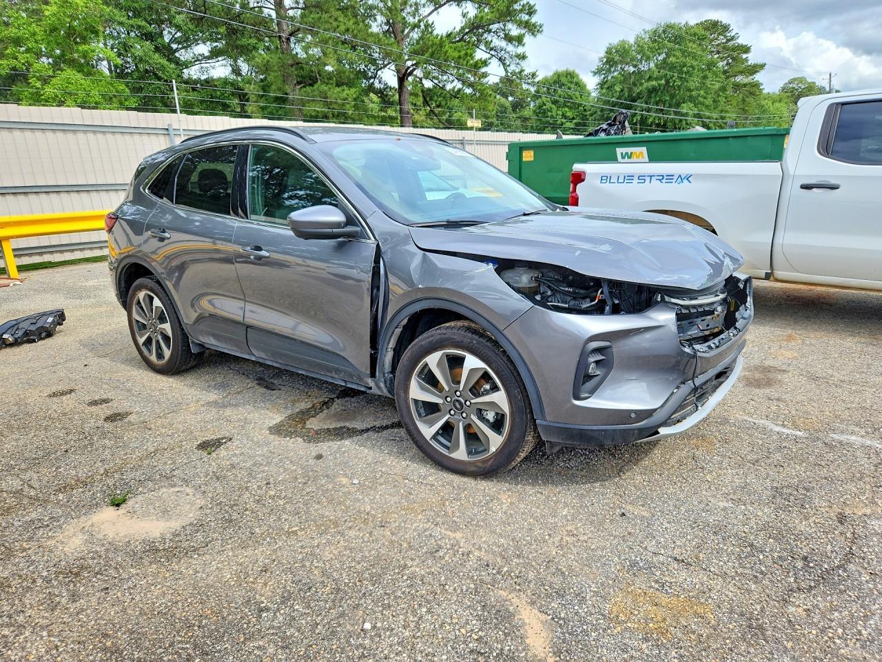 2024 Ford Escape Platinum - Image 4