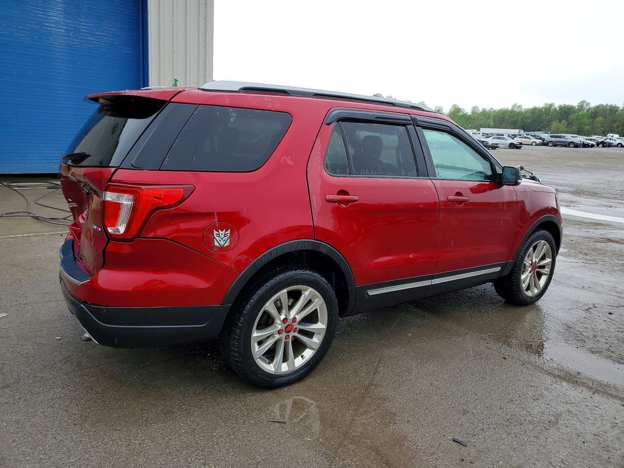 2018 Ford Explorer Xlt - Фото 3