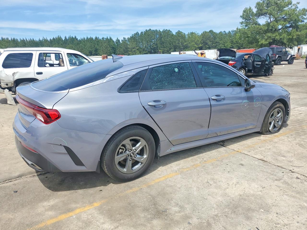2021 Kia K5 Lx - Фото 3