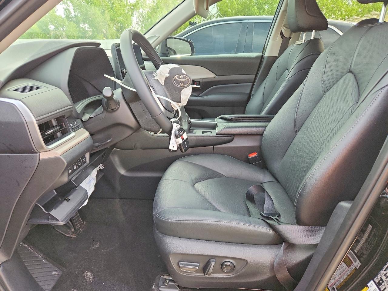 2026 Toyota Grand Highlander Hybrid Limited - Фото 7