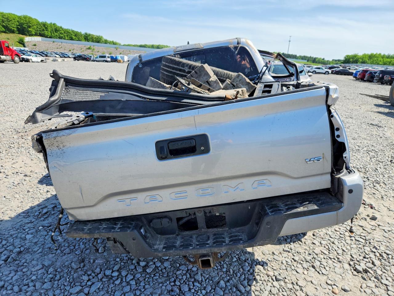 2019 Toyota Tacoma Trd Off-Road - Image 6