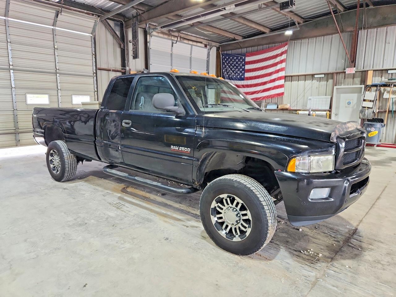 2001 Dodge Ram 2500 - Image 4
