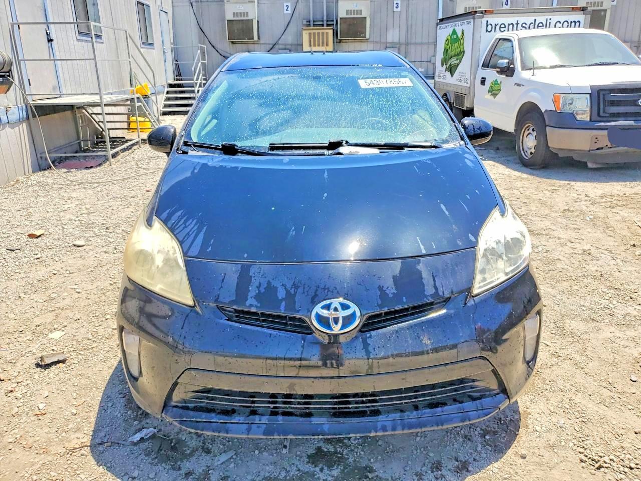 2014 Toyota Prius Two - Фото 5