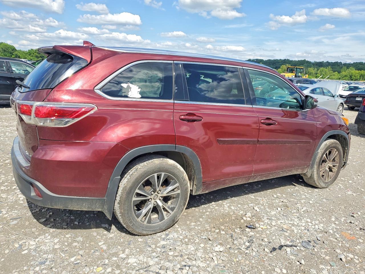 2016 Toyota Highlander Xle - Фото 3