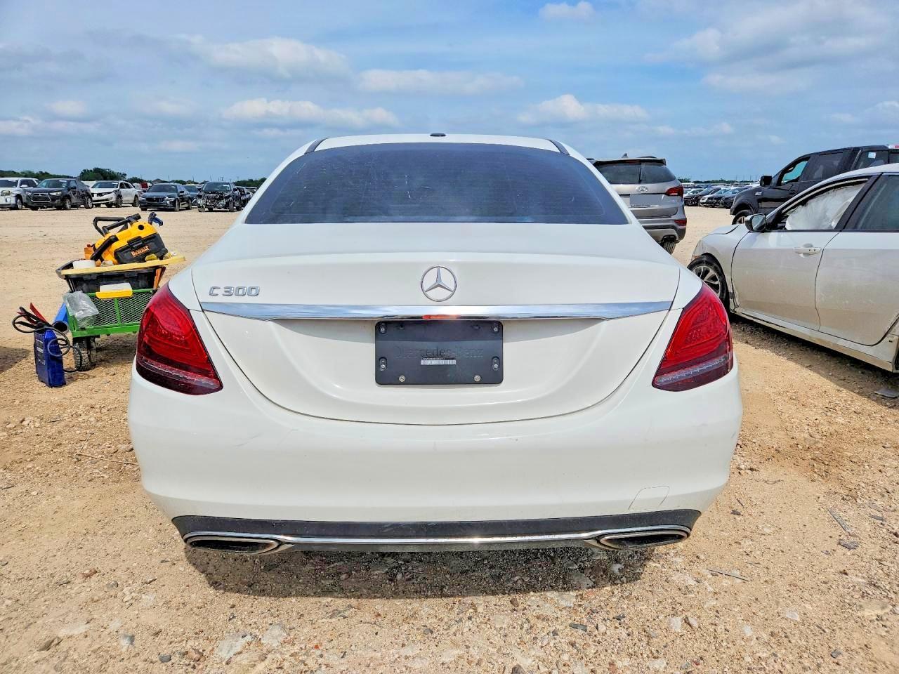 2019 Mercedes-Benz C 300 - Image 6