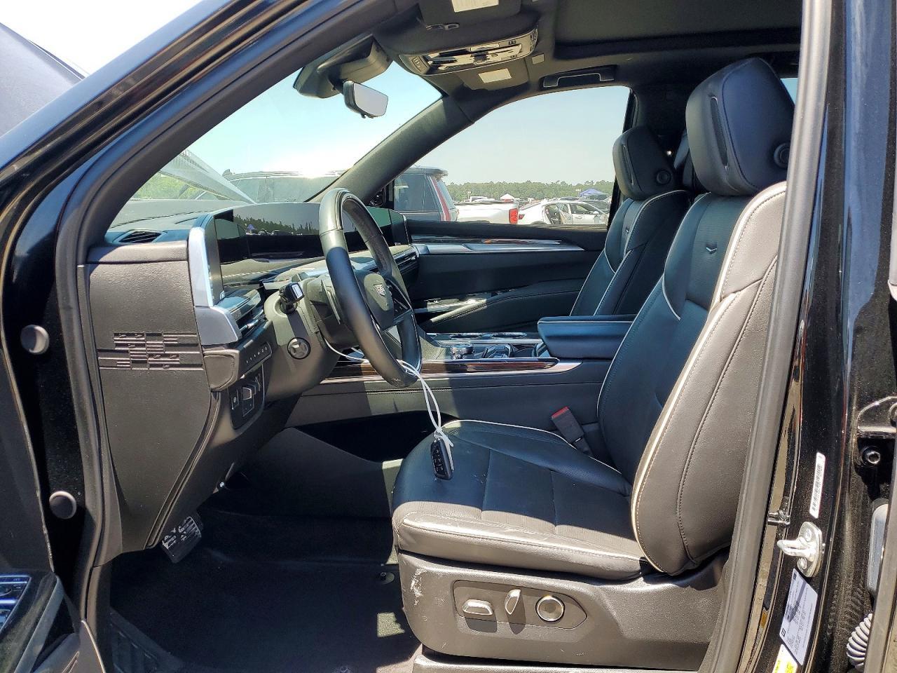 2025 Cadillac Escalade Premium Luxury - Фото 7