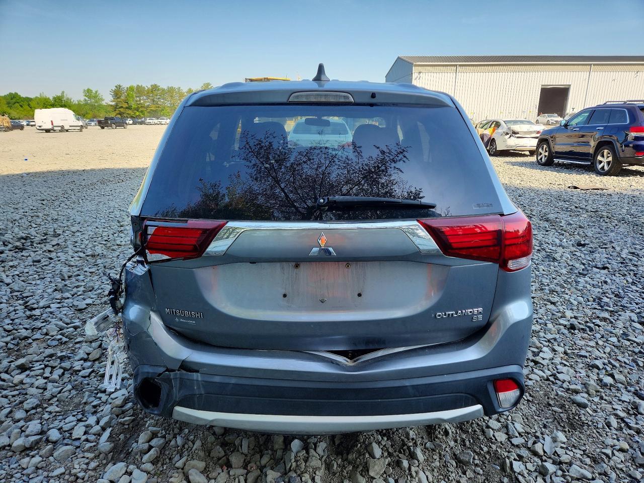 2017 Mitsubishi Outlander Se - Image 6