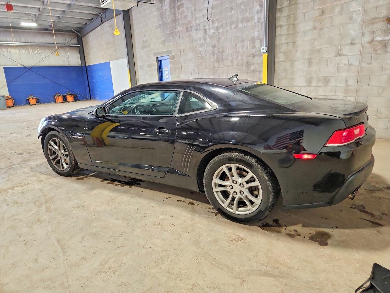2015 Chevrolet Camaro Ls - Фото 2