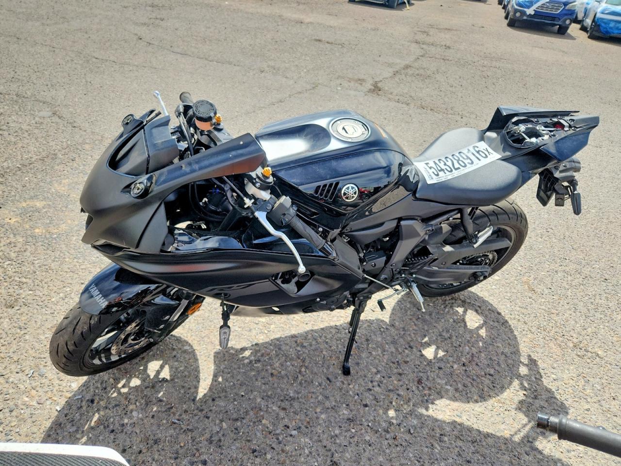 2025 Yamaha Yzfr7 - Image 3