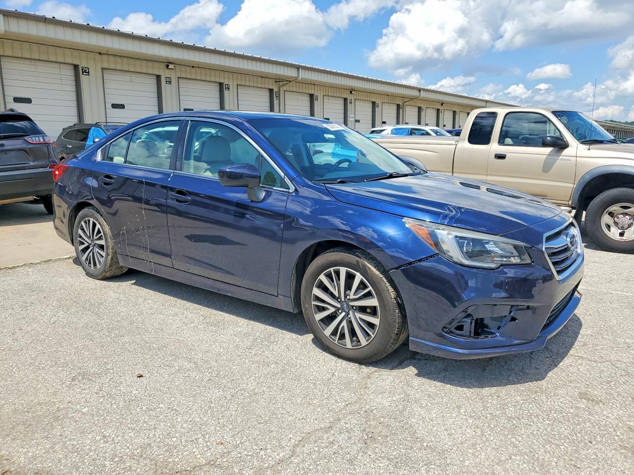 2018 Subaru Legacy 2.5I Premium - Image 4