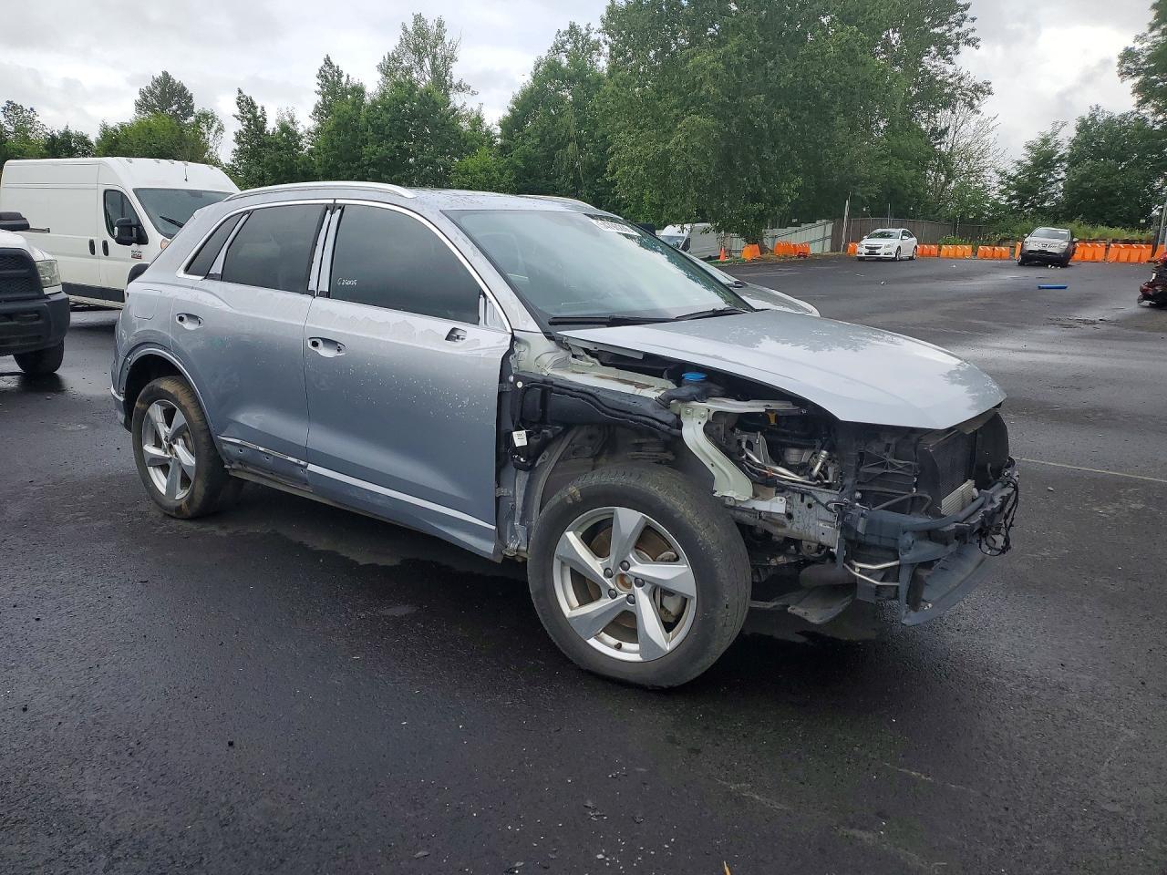 2020 Audi Q3 Premium Plus - Image 4