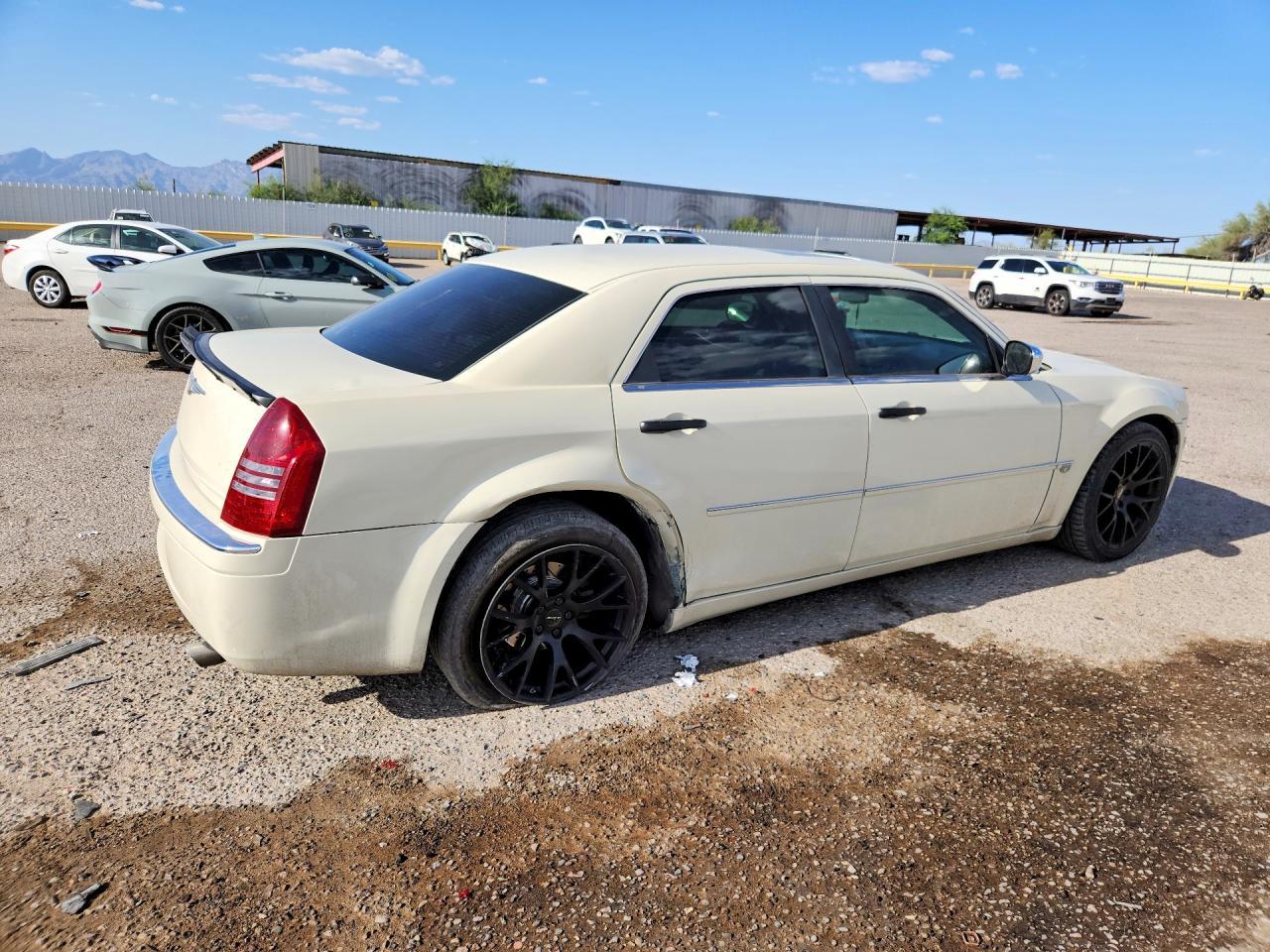 2006 Chrysler 300C - Фото 3