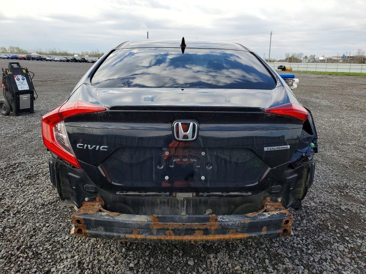 2016 Honda Civic Touring - Фото 6