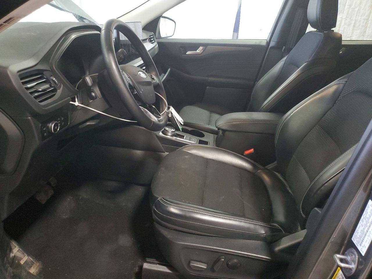 2025 Ford Escape - Image 7