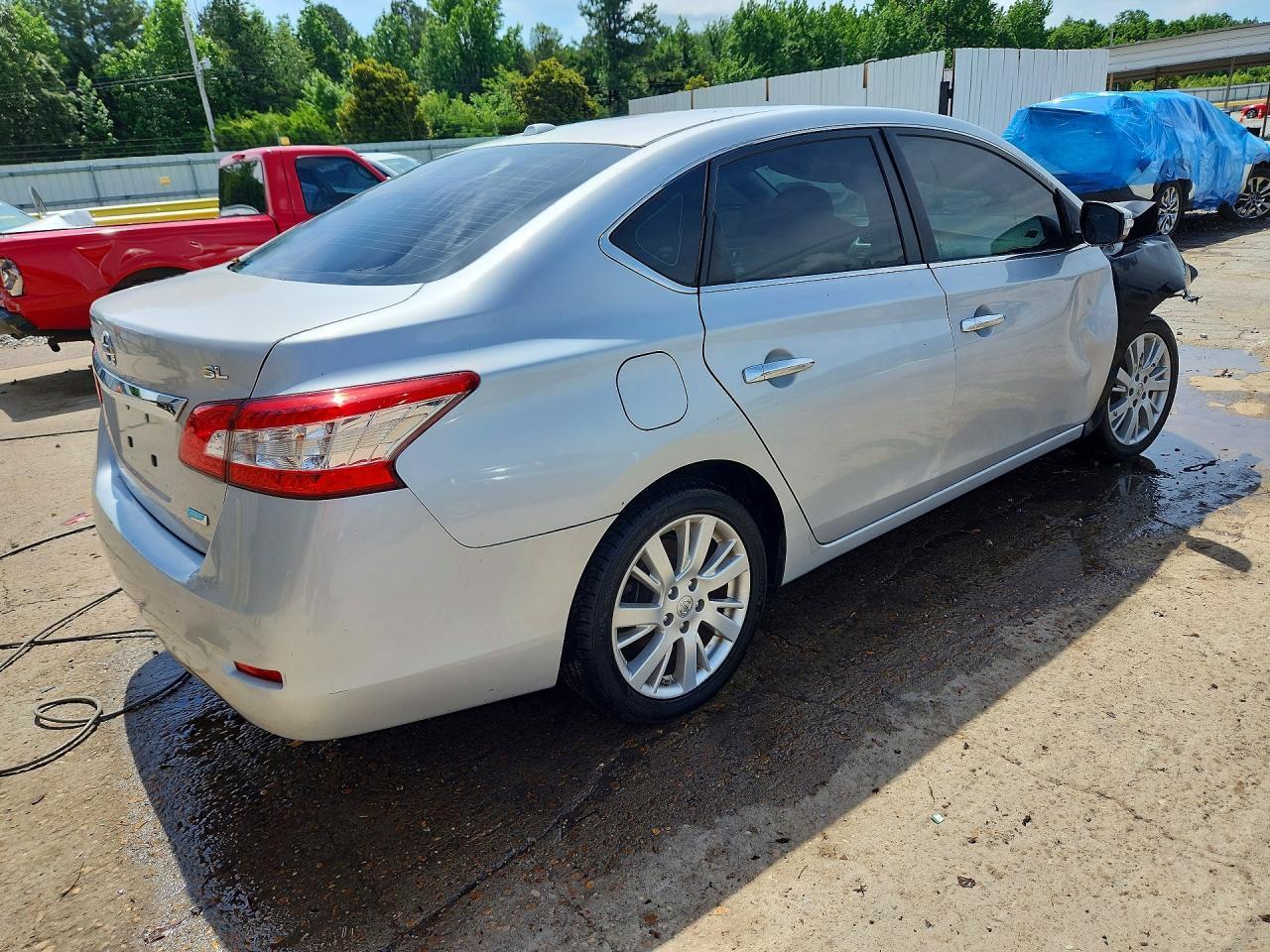 2013 Nissan Sentra S - Фото 3