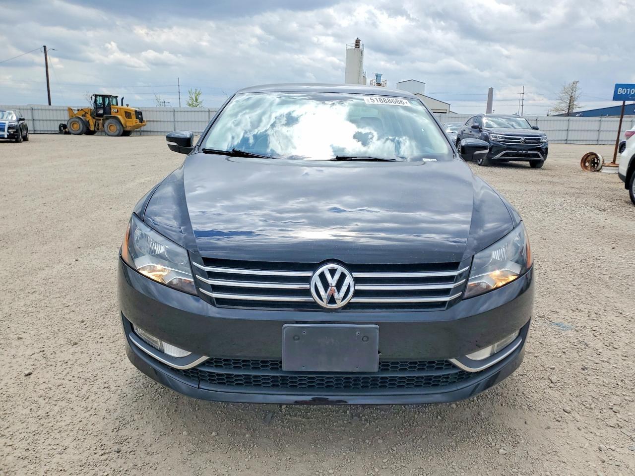 2015 Volkswagen Passat S - Фото 5