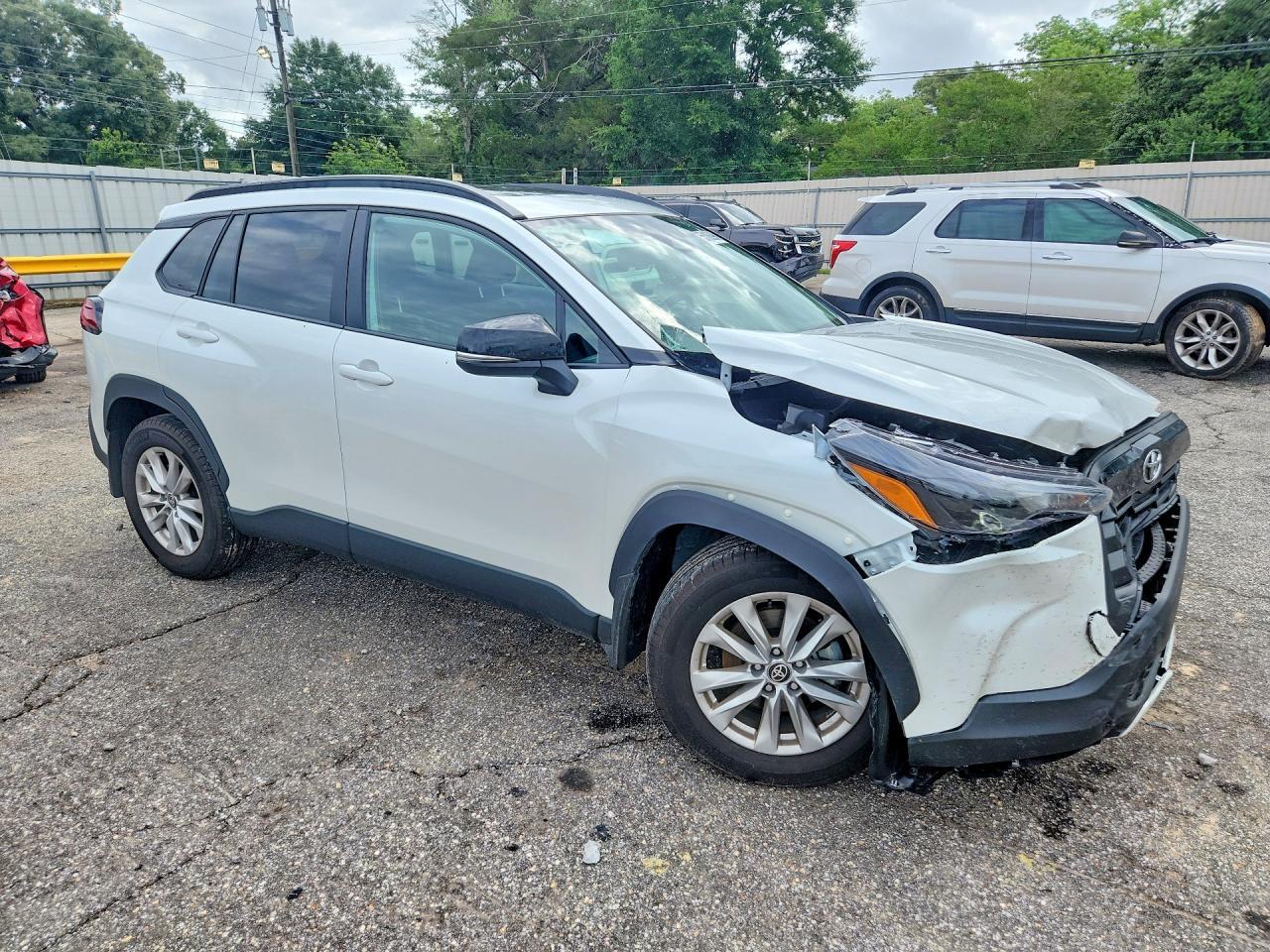 2026 Toyota Corolla Cross Le - Фото 4