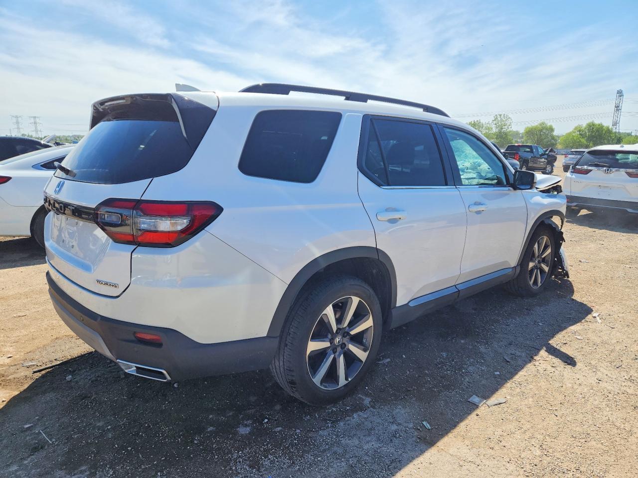 2024 Honda Pilot Touring - Фото 3