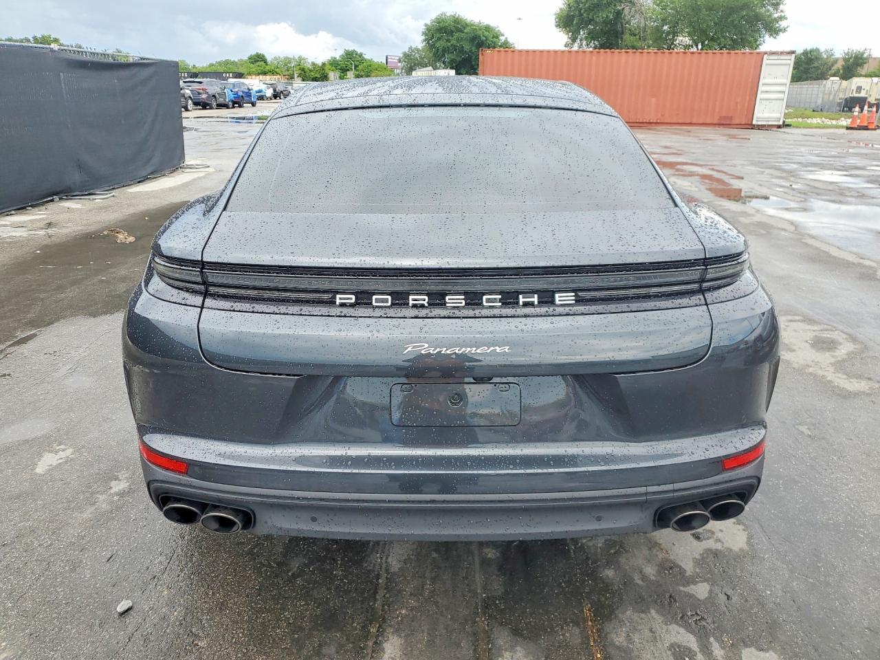 2025 Porsche Panamera Base/4 - Image 6