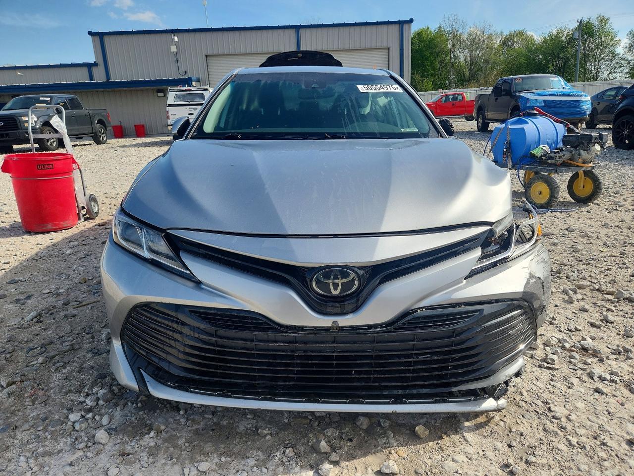 2020 Toyota Camry Le - Фото 5