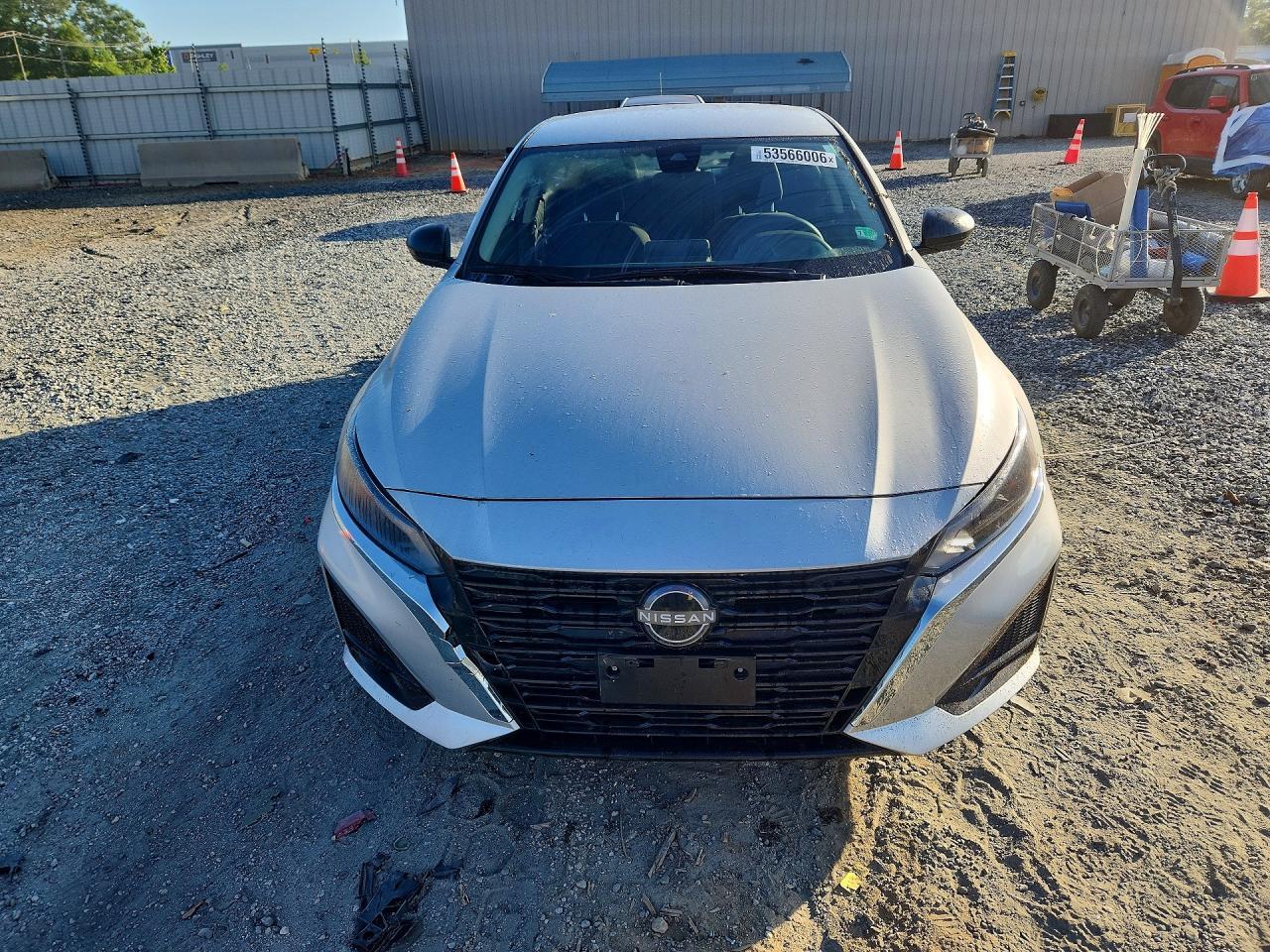 2025 Nissan Altima Sv - Image 5