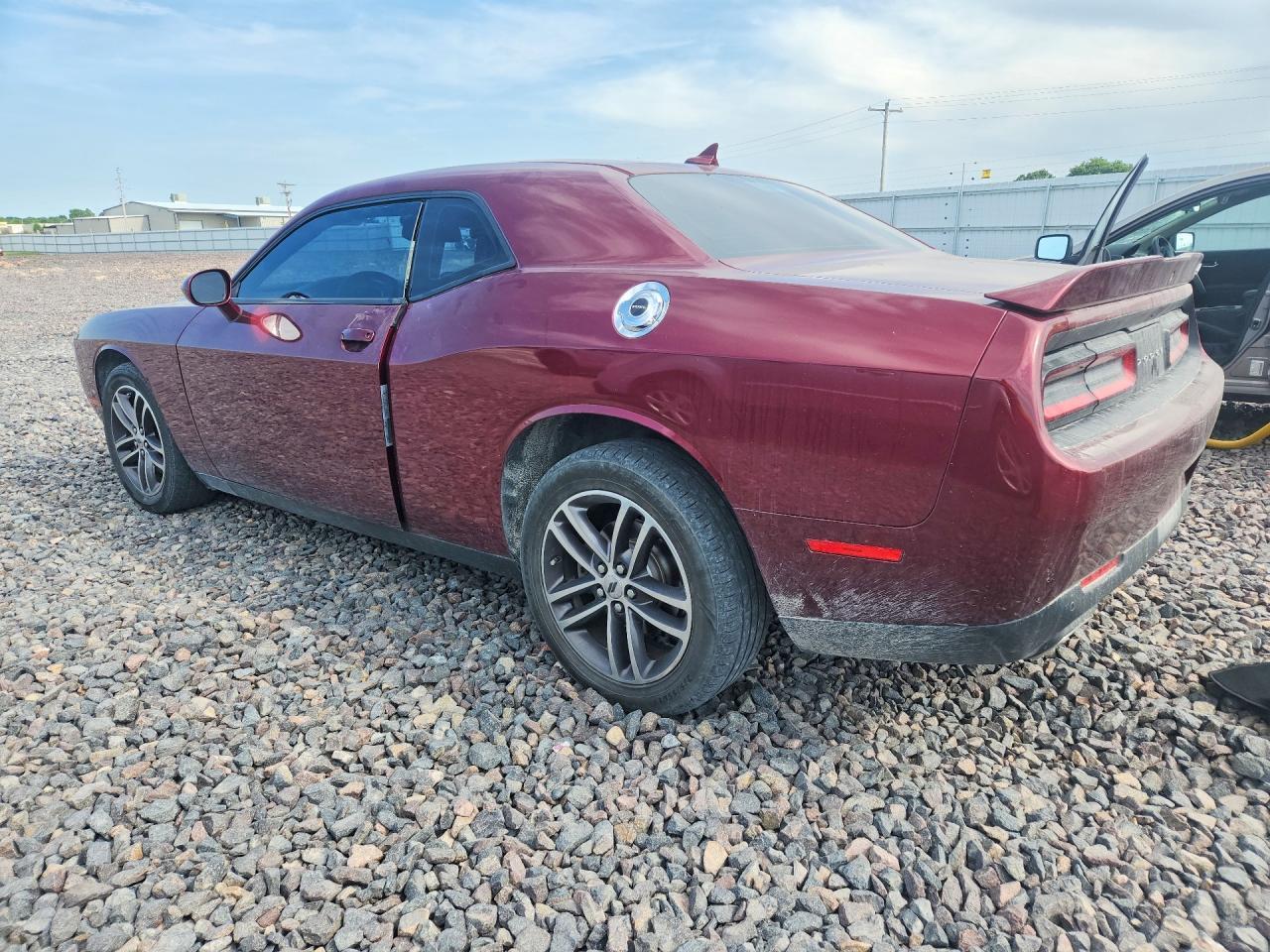2019 Dodge Challenger Sxt - Фото 2