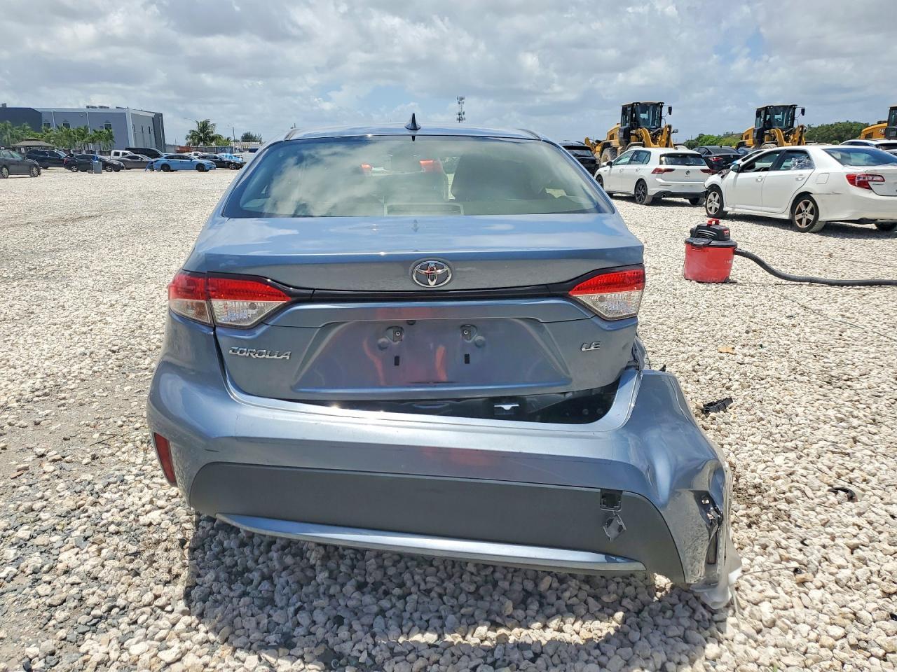 2021 Toyota Corolla Le - Фото 6