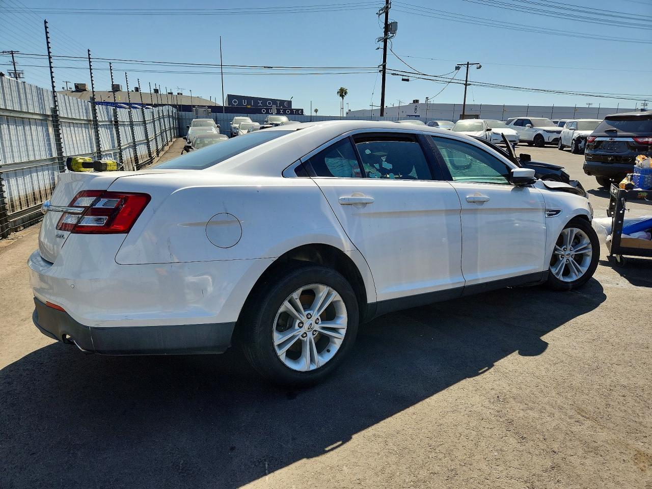 2015 Ford Taurus Sel - Image 3