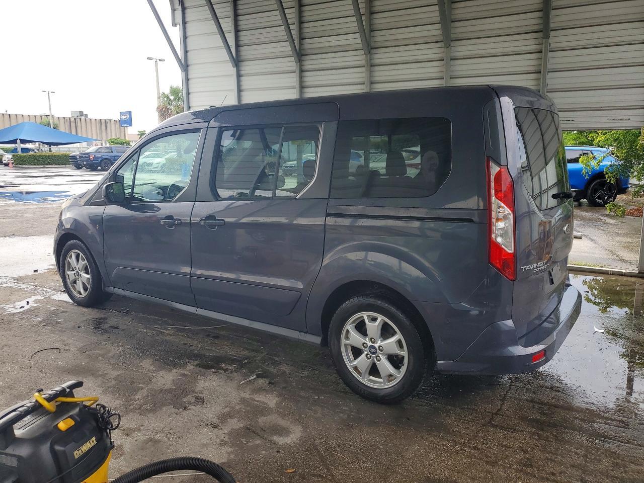 2014 Ford Transit Connect Xlt - Фото 2