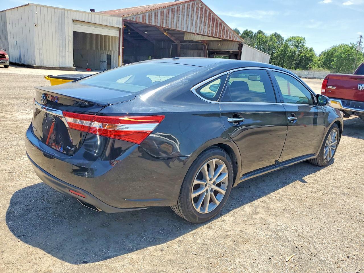 2014 Toyota Avalon Xle Touring - Image 3