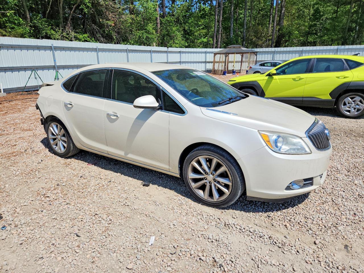 2014 Buick Verano Convenience - Image 4