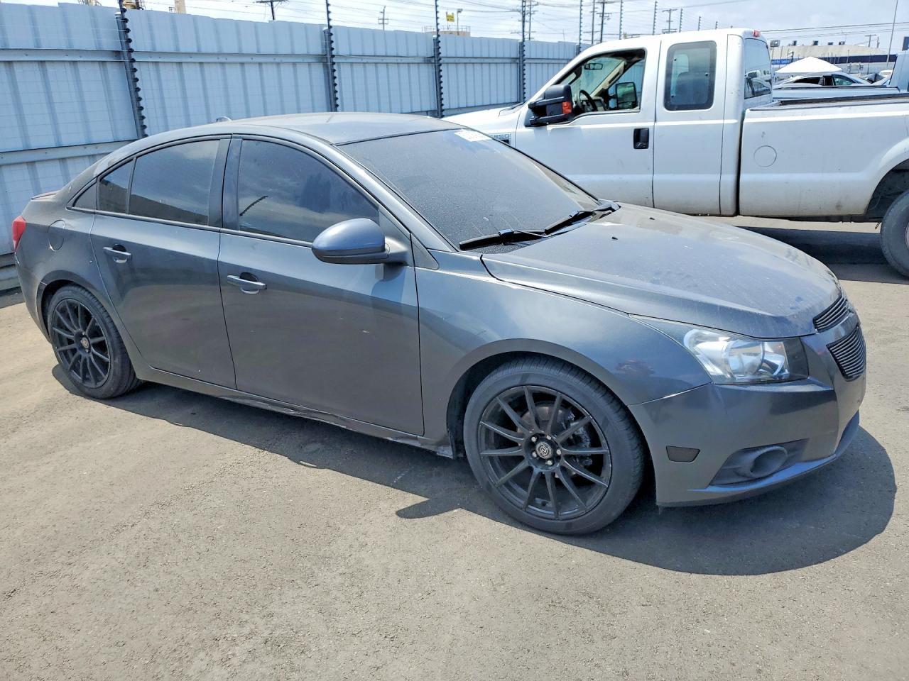2013 Chevrolet Cruze Lt - Image 4