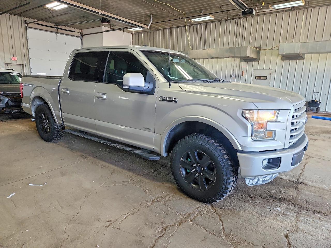2015 Ford F150 Supercrew - Фото 4